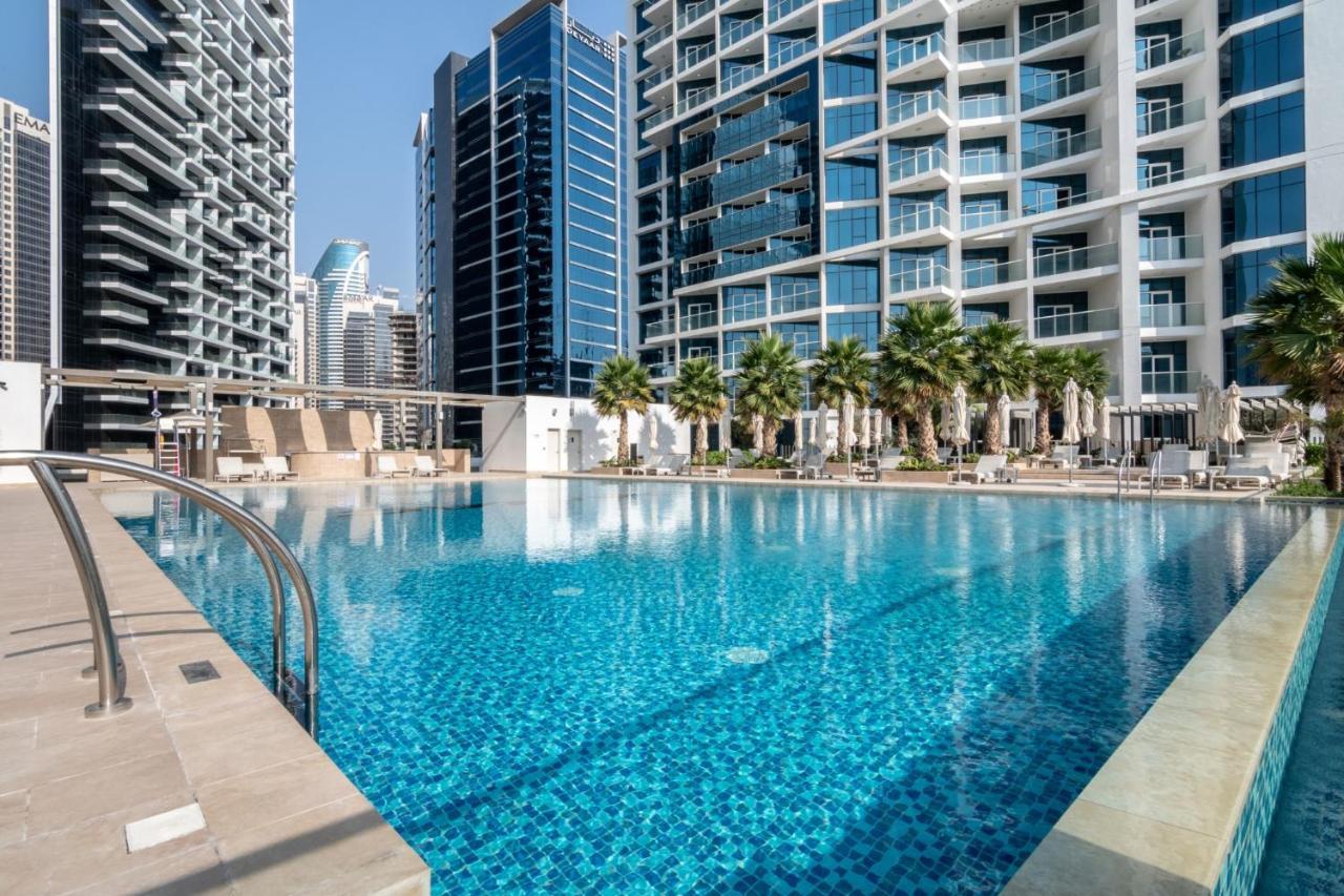 The Smart Concierge - Damac Prive Apartment